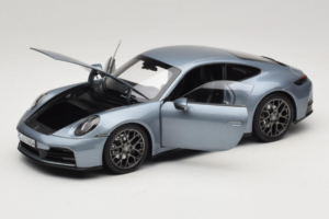 Porsche 911 992.2 Carrera Polar Silver Metallic Norev 1:18 187170 Pressofusione — immagine 2 di 8
