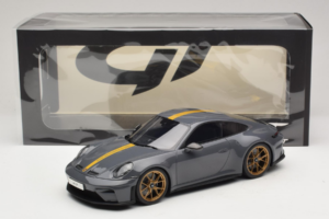 Porsche 911 992.2 GT3 Touring State Grey Neo GT Spirit 1:18 GT577 Resina — immagine 6 di 6