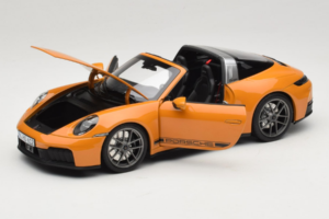 Porsche 911 992.2 Targa 4 GTS Bahama Yellow Norev 1:18 187190 Pressofusione — immagine 2 di 10