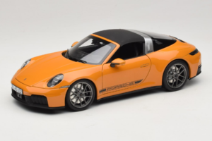 Porsche 911 992.2 Targa 4 GTS Bahama Yellow Norev 1:18 187190 Pressofusione — immagine 3 di 10