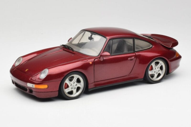 Porsche 911 993 Turbo Arena Rosso Metallizzato UT Models 1:18 27811 Pressofusione