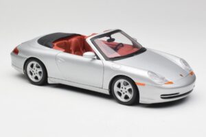 Porsche 911 996 Cabriolet Argento Gate 1:18 1052 Pressofusione — immagine 6 di 8