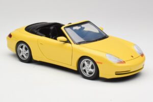 Porsche 911 996 Cabriolet Speed Giallo UT Models 1:18 27906 Pressofusione — immagine 6 di 8