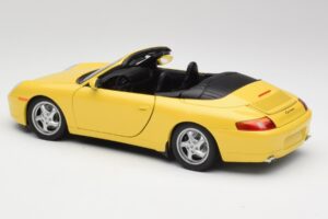 Porsche 911 996 Cabriolet Speed Giallo UT Models 1:18 27906 Pressofusione — immagine 7 di 8