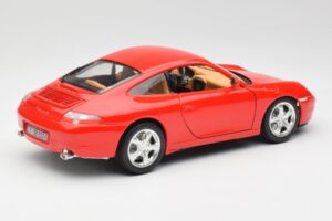Porsche 911 996 Carrera 4 Rosso Bburago 1:18 30085 Pressofusione — immagine 3 di 8