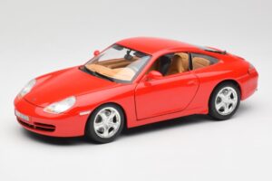 Porsche 911 996 Carrera 4 Rosso Bburago 1:18 30085 Pressofusione