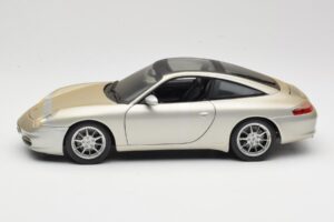 Porsche 911 996 Carrera 4S Argento Maisto 1:18 WAP02102212 Pressofusione — immagine 4 di 8
