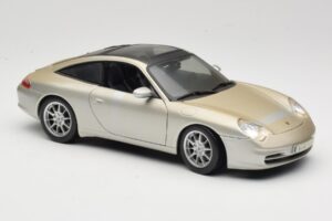 Porsche 911 996 Carrera 4S Argento Maisto 1:18 WAP02102212 Pressofusione — immagine 6 di 8