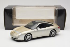 Porsche 911 996 Carrera 4S Argento Maisto 1:18 WAP02102212 Pressofusione — immagine 8 di 8