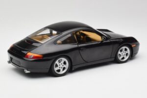 Porsche 911 996 Carrera Nero Gate 1:18 1043 Pressofusione — immagine 3 di 8