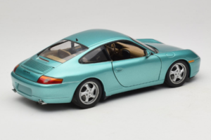 Porsche 911 996 Green Metallic UT Models 1:18 27901 Pressofusione — immagine 3 di 8