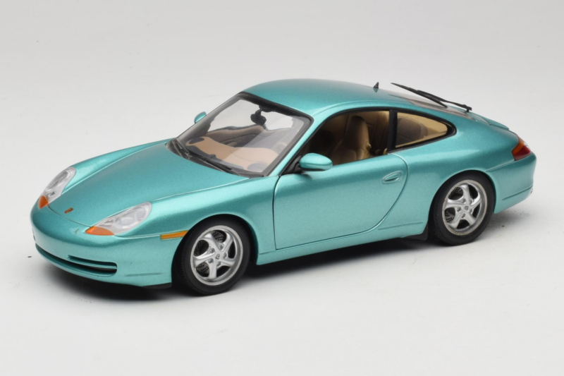 Porsche 911 996 Green Metallic UT Models 1:18 27901 Pressofusione