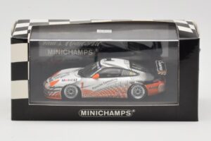 Porsche 911 996 GT3 Cup Mobil 1 #1 VIP Car 2004 Minichamps 1:43 WAP02012115-R1 Pressofusione — immagine 4 di 4
