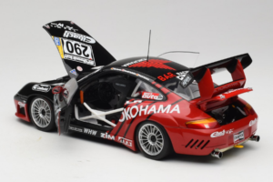 Porsche 911 996 GT3 RS #290 N. Bartels / H. Jacksties / F. Lorenzo Yokohama 24 Hours of Nurburgring 2003 AUTOart 1:18 80372 P — immagine 5 di 8