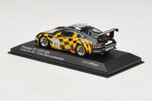 Porsche 911 996 GT3 RS #83 Rosa / Babini 24 Hours of Le Mans 2001 Minichamps 1:43 400016983 Pressofusione — immagine 3 di 4