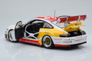 Porsche 911 996 GT3 RSR #68 M. Marsh FIA GT Zhuhai 2005 AUTOart 1:18 80582 Pressofusione — immagine 5 di 8