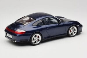 Porsche 911 996.2 Carrera 4S Blu Scuro GT Spirit 1:18 GT938 Resina — immagine 2 di 6