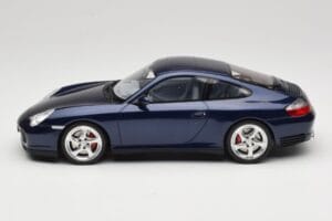 Porsche 911 996.2 Carrera 4S Blu Scuro GT Spirit 1:18 GT938 Resina — immagine 3 di 6