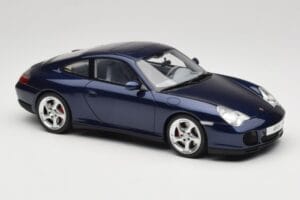 Porsche 911 996.2 Carrera 4S Blu Scuro GT Spirit 1:18 GT938 Resina — immagine 4 di 6