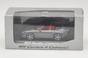 Porsche 911 997 Turbo Cabriolet Grey Metallic Minichamps 1:43 WAP02015216 Pressofusione — immagine 5 di 5