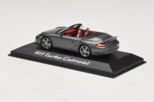 Porsche 911 997 Turbo Cabriolet Grey Metallic Minichamps 1:43 WAP02015218 Pressofusione — immagine 3 di 4