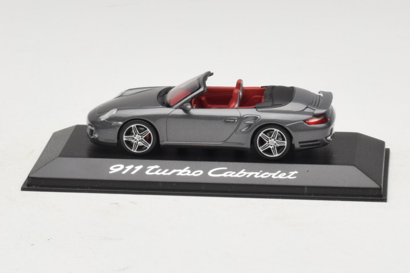 Porsche 911 997 Turbo Cabriolet Grey Metallic Minichamps 1:43 WAP02015216 Pressofusione