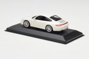 Porsche 911 997 Carrera 4S Carrara Bianco Minichamps 1:43 403066431 Pressofusione — immagine 3 di 4