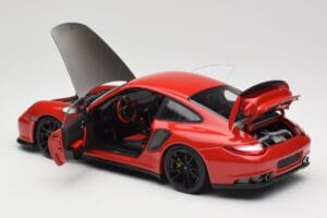 Porsche 911 997 GT2 RS Rosso Con Cerchi Neri Minichamps 1:18 100069407 Pressofusione — immagine 5 di 8