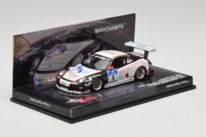 Porsche 911 997 GT3 #5 24 Hours of Nurburgring 2009 Minichamps 1:43 437096705 Pressofusione — immagine 2 di 4