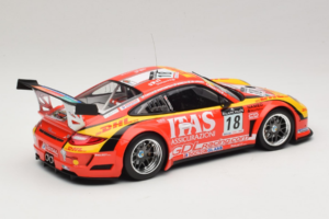 Porsche 911 997 GT3 R #8 De Lorenzi Racing De Lorenzi 24 Hours of Spa 2011 Minichamps 1:18 151118918 Pressofusione — immagine 2 di 6
