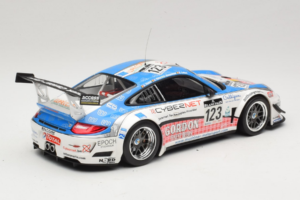 Porsche 911 997 GT3 R #123 Muhlner Motorsport E. Fumal / E. Thiry 24 Hours of Spa 2011 Minichamps 1:18 151118923 Pressofusion — immagine 2 di 6