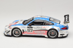 Porsche 911 997 GT3 R #123 Muhlner Motorsport E. Fumal / E. Thiry 24 Hours of Spa 2011 Minichamps 1:18 151118923 Pressofusion — immagine 3 di 6