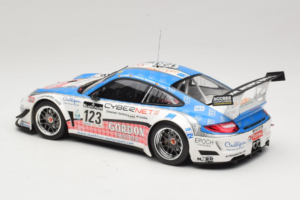 Porsche 911 997 GT3 R #123 Muhlner Motorsport E. Fumal / E. Thiry 24 Hours of Spa 2011 Minichamps 1:18 151118923 Pressofusion — immagine 5 di 6