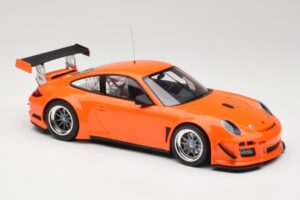 Porsche 911 997 GT3 R Street Arancione Minichamps 1:18 151108901 Pressofusione — immagine 4 di 6