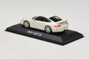 Porsche 911 997 GT3 Bianco Minichamps 1:43 WAP02012016 Pressofusione — immagine 3 di 5
