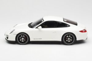 Porsche 911 997 GTS Bianco GT Spirit 1:18 GT287 Resina — immagine 3 di 6