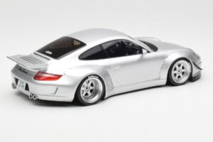 Porsche 911 997 RWB Abu Dhabi IXO 1:18 18CMC166 Pressofusione — immagine 2 di 6