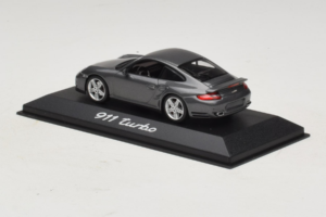 Porsche 911 997 Turbo Grey Metallic Minichamps 1:43 WAP02013016 Pressofusione — immagine 3 di 5