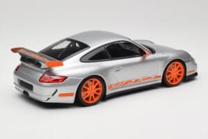 Porsche 911 997.1 GT3 RS Argento con Cerchi Arancioni Minichamps 1:18 155062120 Pressofusione — immagine 2 di 6
