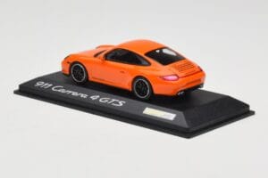 Porsche 911 997.2 Carrera 4 GTS Arancione Minichamps 1:43 WAP0201140C Pressofusione — immagine 3 di 4