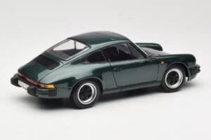 Porsche 911 Carrera Green Metallic Minichamps 1:18 100063022 Pressofusione — immagine 3 di 8