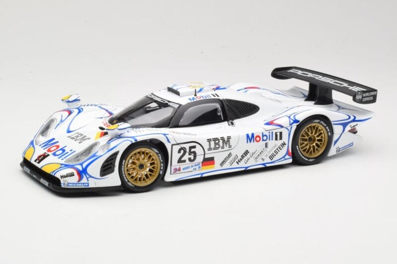 Porsche 911 GT1 #25 Porsche AG U. Alzen / J. Muller / B. Wollek 24 Hours of Le Mans 1998 Maisto 1:18 56052 Pressofusione