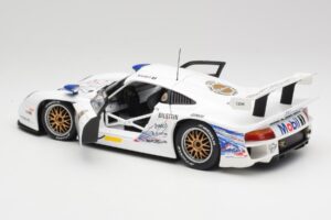 Porsche 911 GT1 #6 T. Boutsen / H-J. Stuck 1997 UT Models 1:18 39720 Pressofusione — immagine 5 di 8