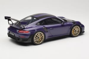 Porsche 911 GT2 RS 991.2 Ultraviolet GT Spirit 1:18 GT926 Resina — immagine 2 di 6