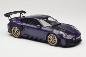 Porsche 911 GT2 RS 991.2 Ultraviolet GT Spirit 1:18 GT926 Resina — immagine 4 di 6