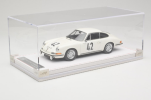 Porsche 911 S #42 R. Buchet / H. Linge Auguste Veuillet 24 Hours of Le Mans Class Winner 1967 IVY 1:18 REMC006 Resina — immagine 2 di 6
