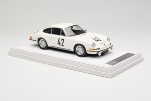 Porsche 911 S #42 R. Buchet / H. Linge Auguste Veuillet 24 Hours of Le Mans Class Winner 1967 IVY 1:18 REMC006 Resina — immagine 4 di 6