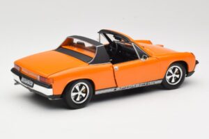 Porsche 914/6 Arancione Revell 1:18 08864 Pressofusione — immagine 3 di 8