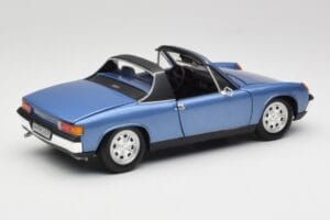 Porsche 914 Blu Revell 1:18 08975 Pressofusione — immagine 3 di 8