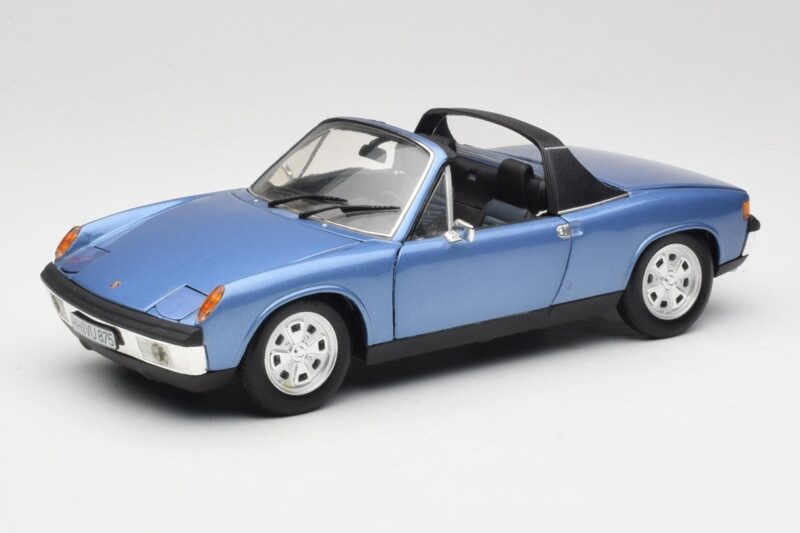 Porsche 914 Blu Revell 1:18 08975 Pressofusione